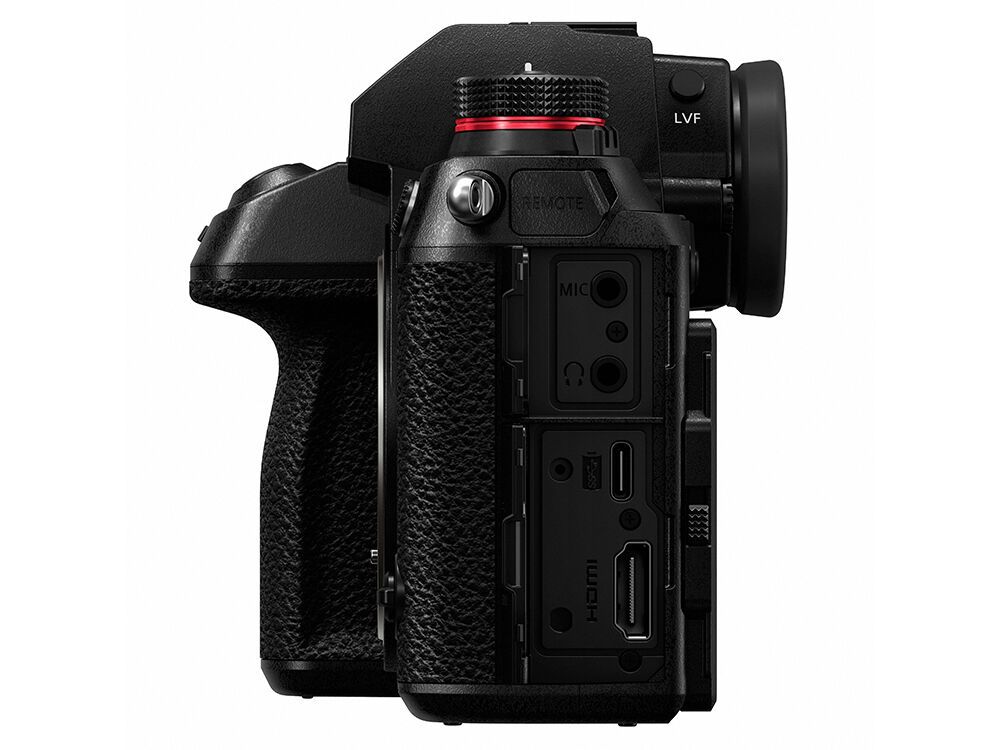 PANASONIC - DC-S1MEK - Digital Mirrorless Camera with 24.2MP MOS Full Frame, 24-105mm F4 L-Mount Lens