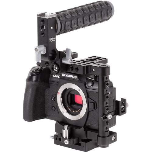 WOODEN CAMERA - Unified DSLR Cage (Small) with Rubber Grip