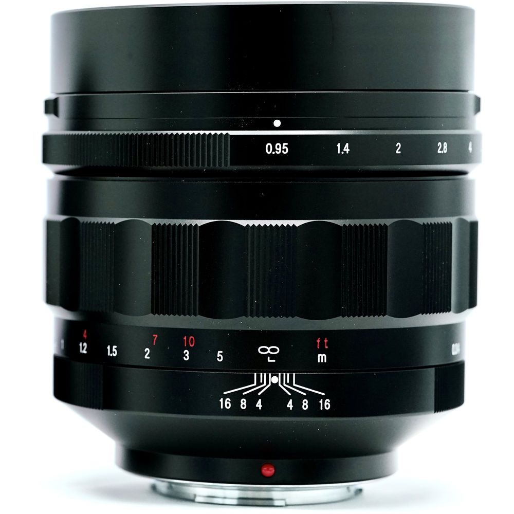 VOIGTLÄNDER - 60mm f/0,95 Nokton (MFT)