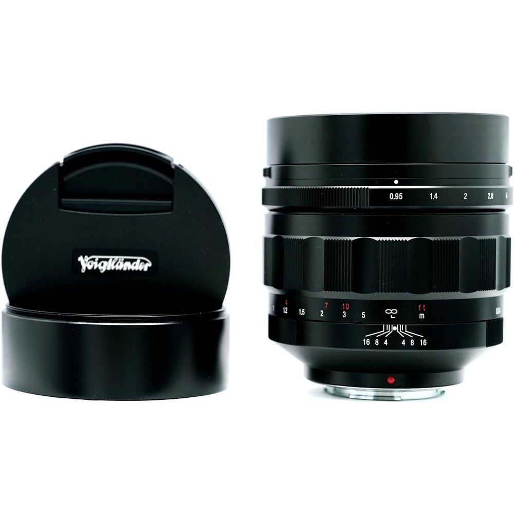 VOIGTLÄNDER - 60mm f/0,95 Nokton (MFT)