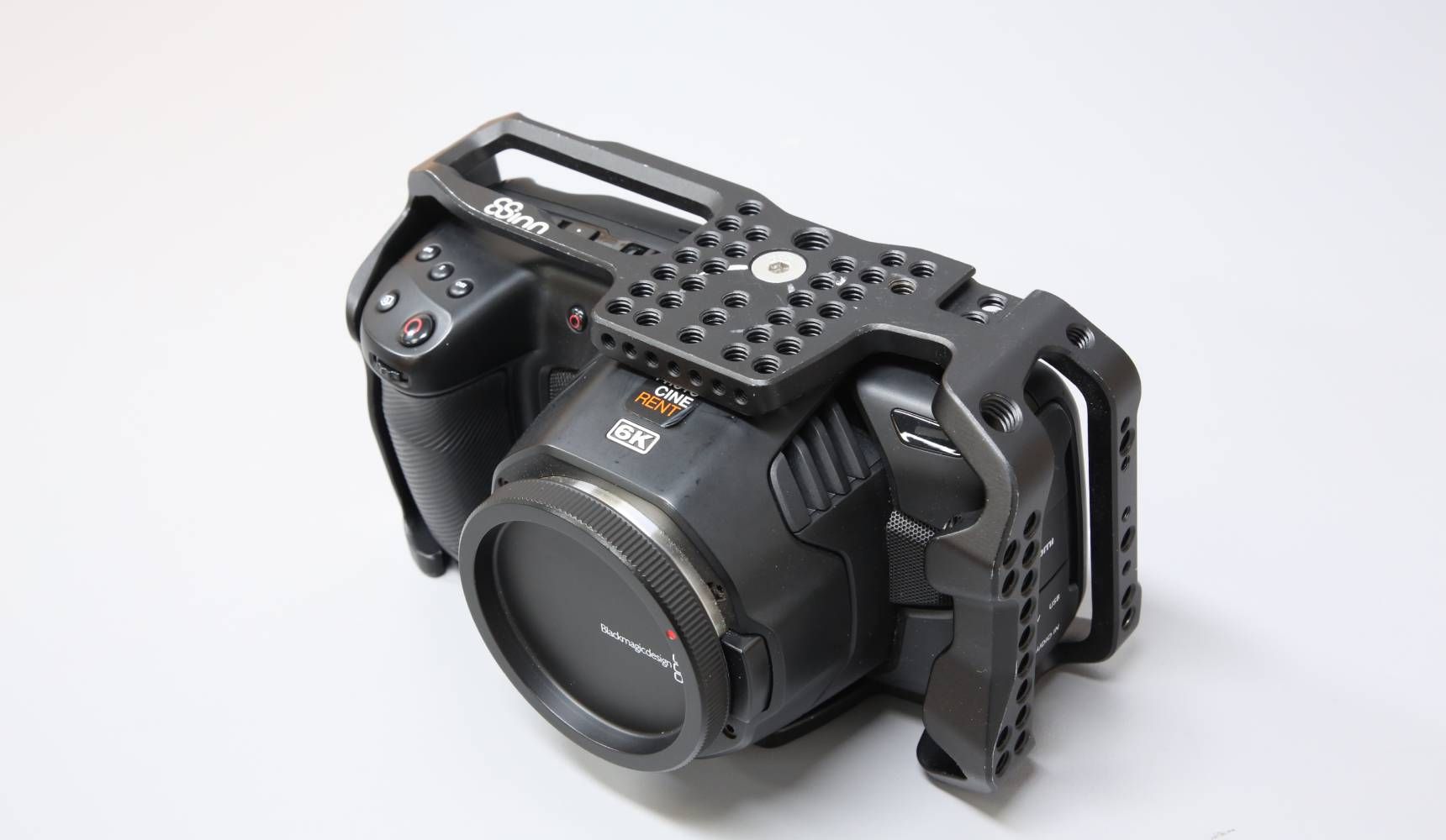 BLACKMAGIC DESIGN - Pocket Cinema Caméra 6k EF + Cage - Occasion